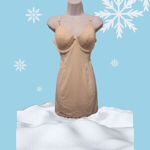 DKNY Firm Wear Control Slip for Women Size 36DD